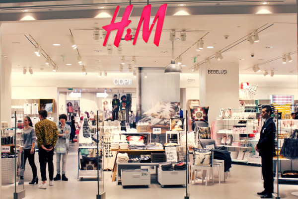 HM promenada mall