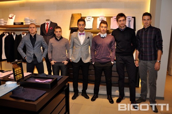 Steaua - Shopping si autografe in magazinul BIGOTTI (7)